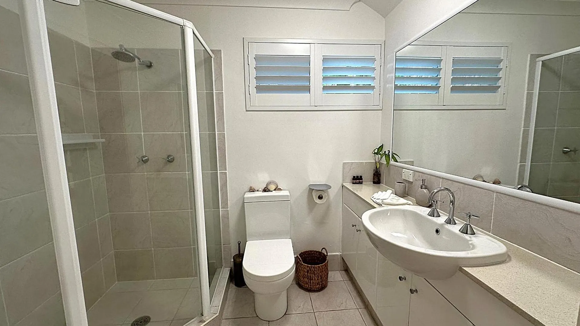 Castaway In Tugun Villa Gold Coast Feriehus